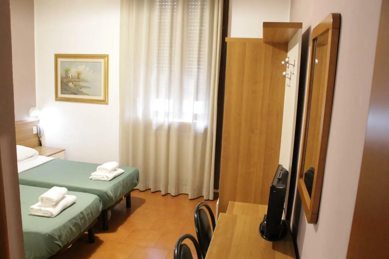 Hotel Ca' Grande Milán 0*,