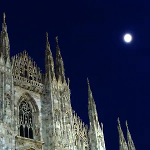 Hotel Paradiso, Milan